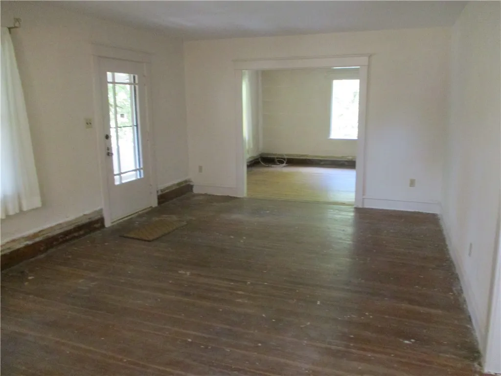 1848 Acorn Road, Elmira, New York 14905, Elmira, New York 14905, 4 Bedrooms Bedrooms, 9 Rooms Rooms,2 BathroomsBathrooms,Residential,For Sale,1848 Acorn Road, Elmira, New York 14905,0,R1640463