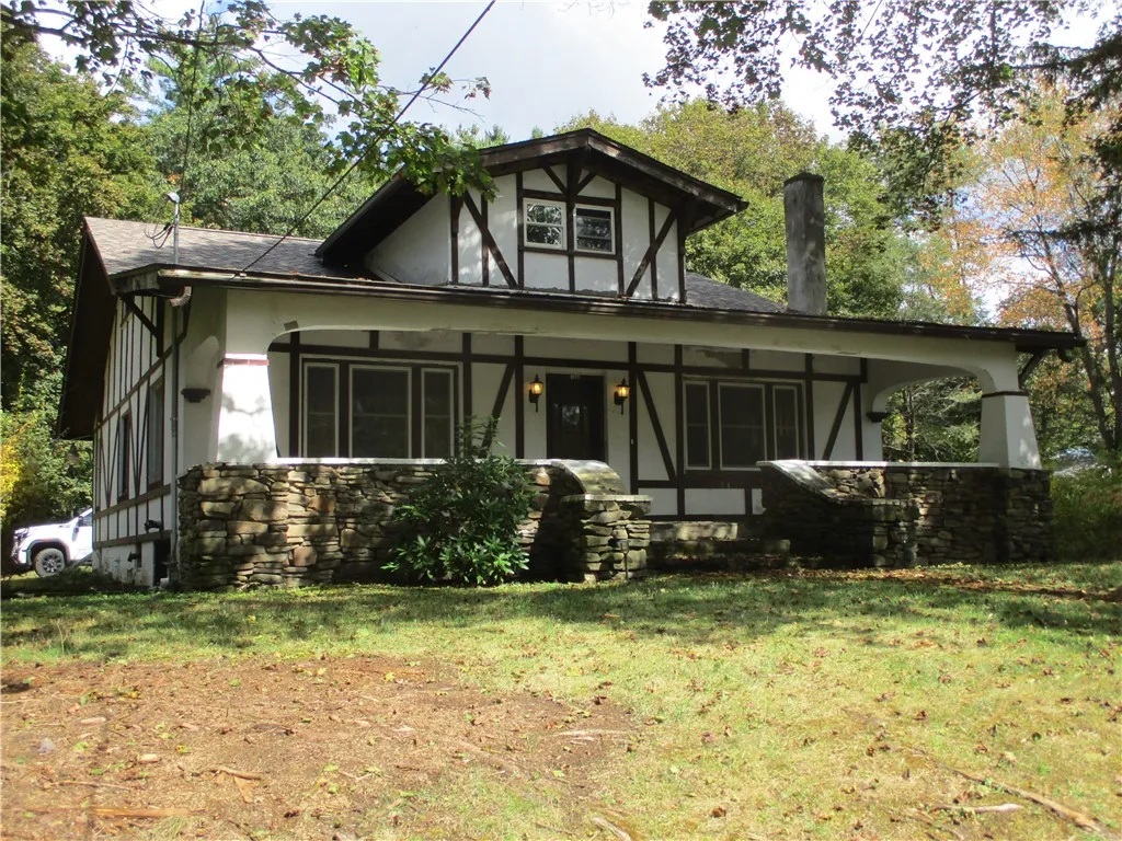 1848 Acorn Road, Elmira, New York 14905, Elmira, New York 14905, 4 Bedrooms Bedrooms, 9 Rooms Rooms,2 BathroomsBathrooms,Residential,For Sale,1848 Acorn Road, Elmira, New York 14905,0,R1640463