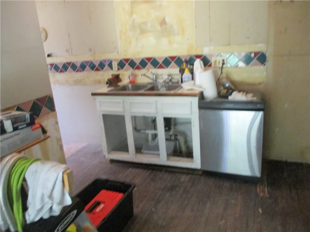 1848 Acorn Road, Elmira, New York 14905, Elmira, New York 14905, 4 Bedrooms Bedrooms, 9 Rooms Rooms,2 BathroomsBathrooms,Residential,For Sale,1848 Acorn Road, Elmira, New York 14905,0,R1640463