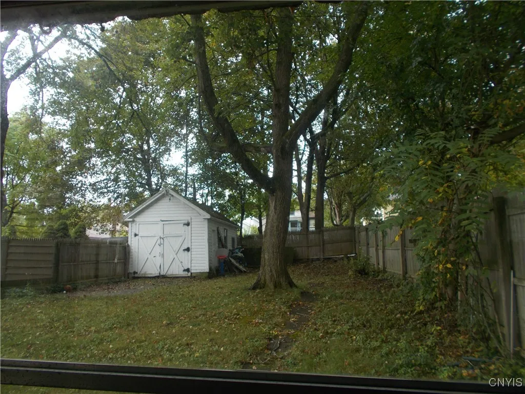 24 Varick Street, Oswego, New York 13126, Oswego, New York 13126, 5 Bedrooms Bedrooms, 9 Rooms Rooms,2 BathroomsBathrooms,Residential,For Sale,24 Varick Street, Oswego, New York 13126,0,S1640806