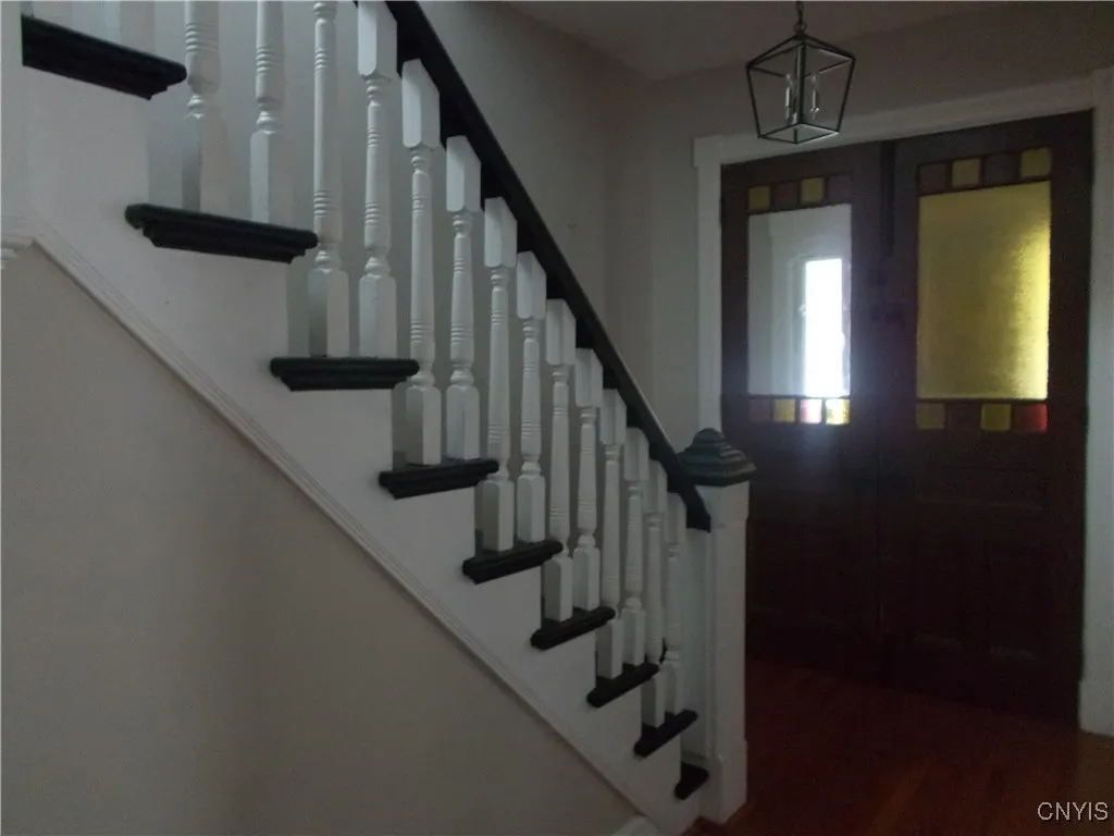 24 Varick Street, Oswego, New York 13126, Oswego, New York 13126, 5 Bedrooms Bedrooms, 9 Rooms Rooms,2 BathroomsBathrooms,Residential,For Sale,24 Varick Street, Oswego, New York 13126,0,S1640806