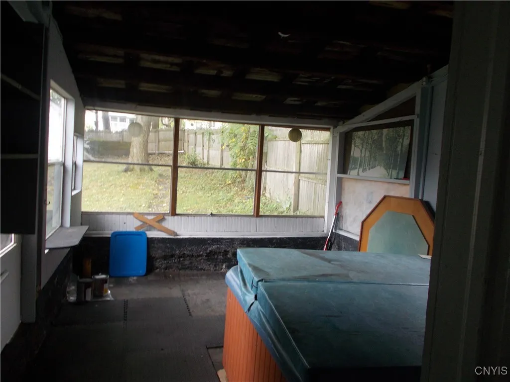 24 Varick Street, Oswego, New York 13126, Oswego, New York 13126, 5 Bedrooms Bedrooms, 9 Rooms Rooms,2 BathroomsBathrooms,Residential,For Sale,24 Varick Street, Oswego, New York 13126,0,S1640806