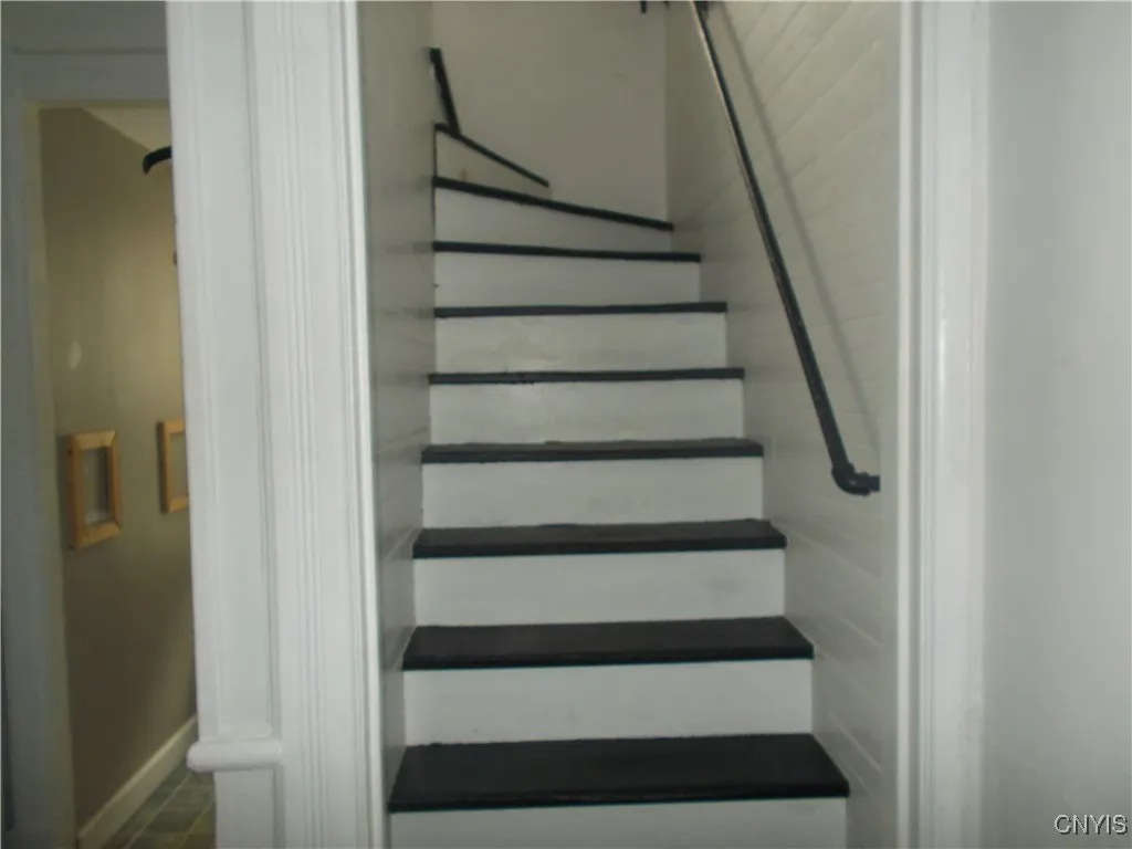 24 Varick Street, Oswego, New York 13126, Oswego, New York 13126, 5 Bedrooms Bedrooms, 9 Rooms Rooms,2 BathroomsBathrooms,Residential,For Sale,24 Varick Street, Oswego, New York 13126,0,S1640806