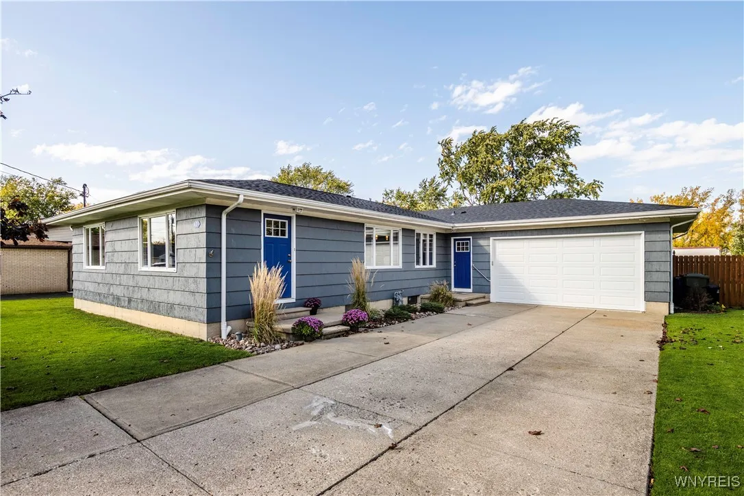 121 Pearl Avenue, Hamburg, New York 14219, Hamburg, New York 14219, 3 Bedrooms Bedrooms, 6 Rooms Rooms,2 BathroomsBathrooms,Residential,For Sale,121 Pearl Avenue, Hamburg, New York 14219,0,B1639620