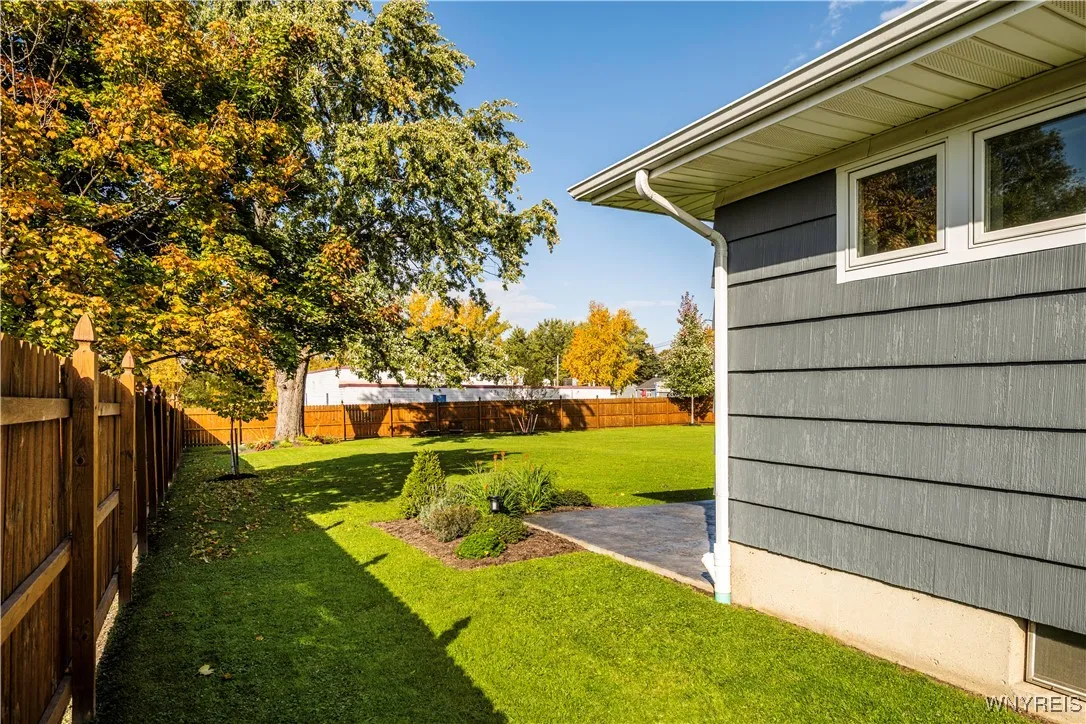 121 Pearl Avenue, Hamburg, New York 14219, Hamburg, New York 14219, 3 Bedrooms Bedrooms, 6 Rooms Rooms,2 BathroomsBathrooms,Residential,For Sale,121 Pearl Avenue, Hamburg, New York 14219,0,B1639620