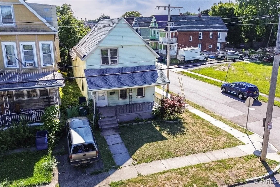 187 Herkimer Street, Buffalo, New York 14213, Buffalo, New York 14213, 3 Bedrooms Bedrooms, 8 Rooms Rooms,1 BathroomBathrooms,Residential,For Sale,187 Herkimer Street, Buffalo, New York 14213,0,B1641323