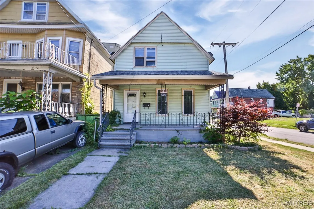 187 Herkimer Street, Buffalo, New York 14213, Buffalo, New York 14213, 3 Bedrooms Bedrooms, 8 Rooms Rooms,1 BathroomBathrooms,Residential,For Sale,187 Herkimer Street, Buffalo, New York 14213,0,B1641323