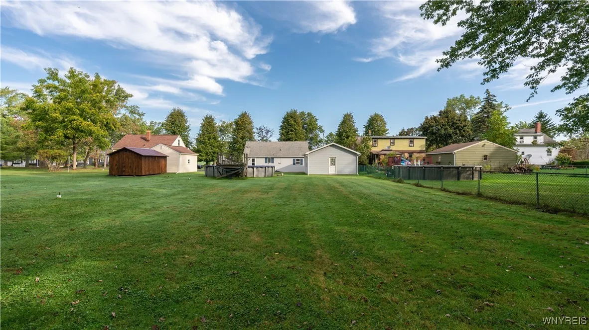 89 East Center Road, West Seneca, New York 14224, West Seneca, New York 14224, 3 Bedrooms Bedrooms, 6 Rooms Rooms,1 BathroomBathrooms,Residential,Closed,89 East Center Road, West Seneca, New York 14224,0,B1640466