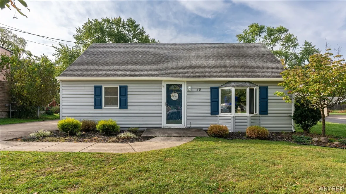 89 East Center Road, West Seneca, New York 14224, West Seneca, New York 14224, 3 Bedrooms Bedrooms, 6 Rooms Rooms,1 BathroomBathrooms,Residential,Closed,89 East Center Road, West Seneca, New York 14224,0,B1640466