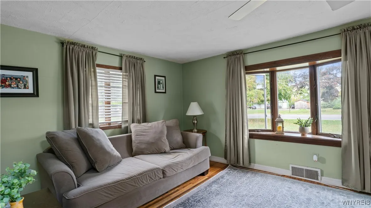 89 East Center Road, West Seneca, New York 14224, West Seneca, New York 14224, 3 Bedrooms Bedrooms, 6 Rooms Rooms,1 BathroomBathrooms,Residential,Closed,89 East Center Road, West Seneca, New York 14224,0,B1640466