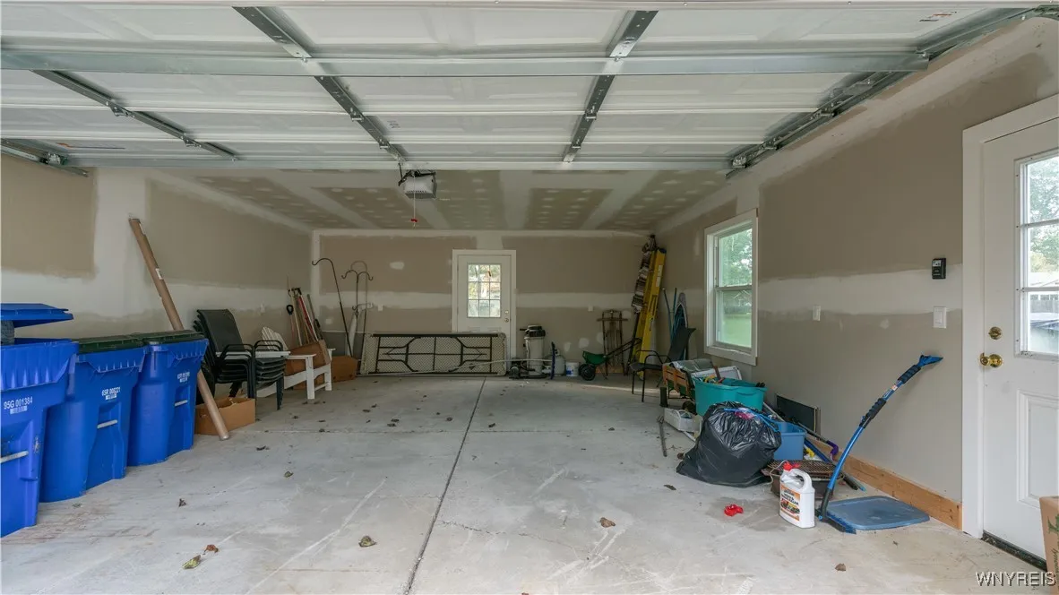 89 East Center Road, West Seneca, New York 14224, West Seneca, New York 14224, 3 Bedrooms Bedrooms, 6 Rooms Rooms,1 BathroomBathrooms,Residential,Closed,89 East Center Road, West Seneca, New York 14224,0,B1640466