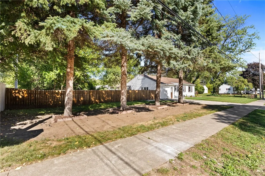 175 Hildegarde Road, Greece, New York 14626, Greece, New York 14626, 3 Bedrooms Bedrooms, 5 Rooms Rooms,2 BathroomsBathrooms,Residential,For Sale,175 Hildegarde Road, Greece, New York 14626,0,R1641041