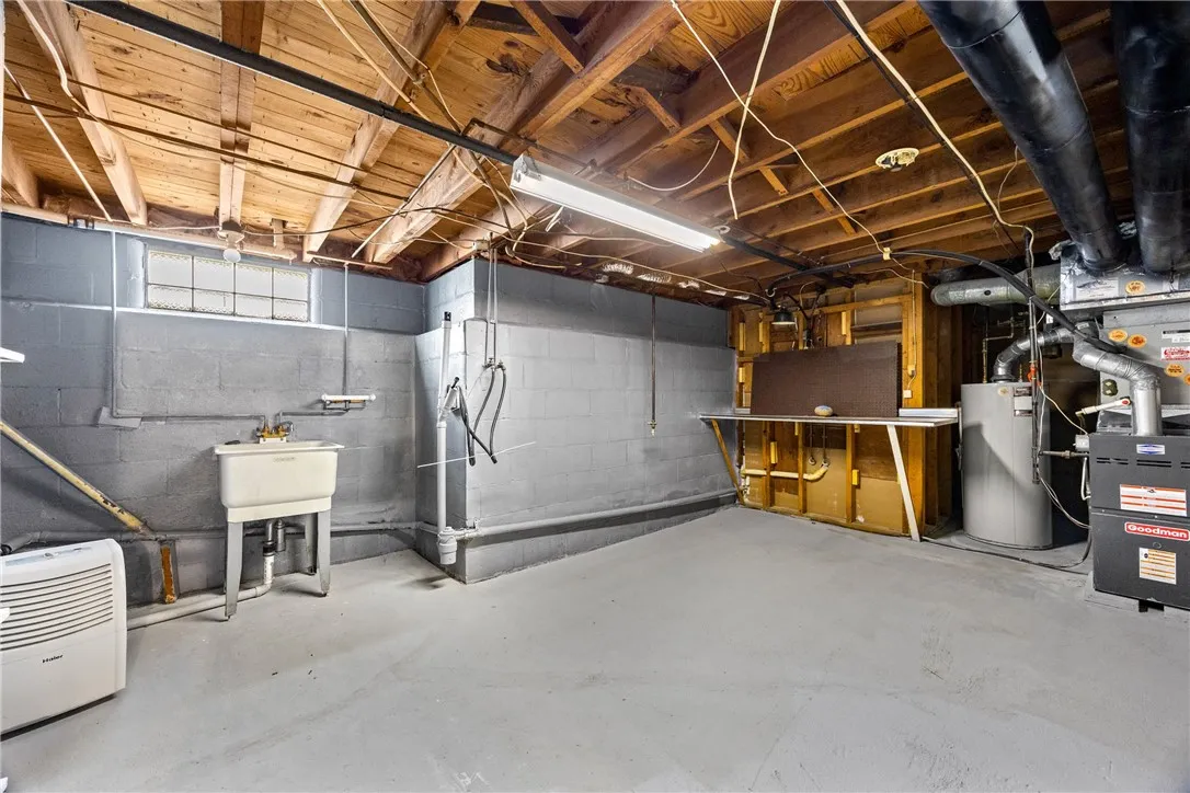 175 Hildegarde Road, Greece, New York 14626, Greece, New York 14626, 3 Bedrooms Bedrooms, 5 Rooms Rooms,2 BathroomsBathrooms,Residential,For Sale,175 Hildegarde Road, Greece, New York 14626,0,R1641041