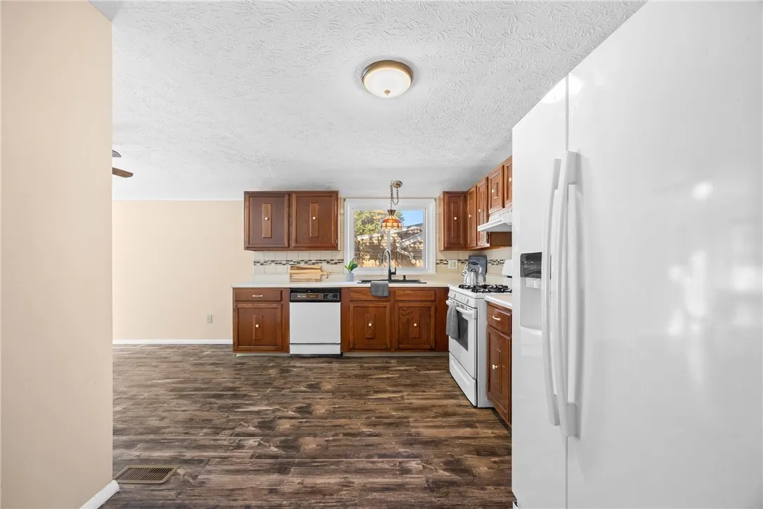 175 Hildegarde Road, Greece, New York 14626, Greece, New York 14626, 3 Bedrooms Bedrooms, 5 Rooms Rooms,2 BathroomsBathrooms,Residential,For Sale,175 Hildegarde Road, Greece, New York 14626,0,R1641041