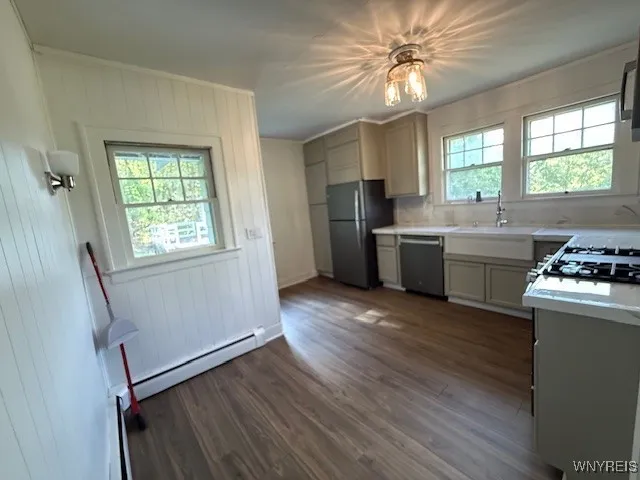 82 Oxford Street, Bradford City, Pennsylvania 1670, Bradford City, Pennsylvania 16701, 3 Bedrooms Bedrooms, 7 Rooms Rooms,1 BathroomBathrooms,Residential,Closed,82 Oxford Street, Bradford City, Pennsylvania 1670,0,B1641320