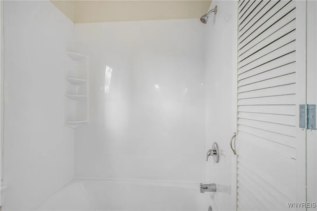 67 East Hazeltine Avenue, Tonawanda, New York 1421, Tonawanda, New York 14217, 3 Bedrooms Bedrooms, 8 Rooms Rooms,1 BathroomBathrooms,Residential,For Sale,67 East Hazeltine Avenue, Tonawanda, New York 1421,0,B1635490