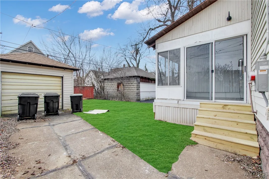 67 East Hazeltine Avenue, Tonawanda, New York 1421, Tonawanda, New York 14217, 3 Bedrooms Bedrooms, 8 Rooms Rooms,1 BathroomBathrooms,Residential,For Sale,67 East Hazeltine Avenue, Tonawanda, New York 1421,0,B1635490