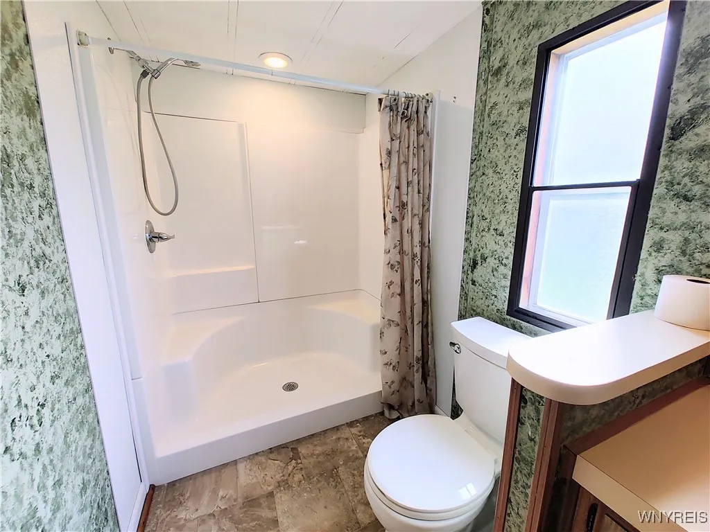 6 Marseille Avenue, West Seneca, New York 14224, West Seneca, New York 14224, 2 Bedrooms Bedrooms, 6 Rooms Rooms,2 BathroomsBathrooms,Residential,Closed,6 Marseille Avenue, West Seneca, New York 14224,0,B1640879
