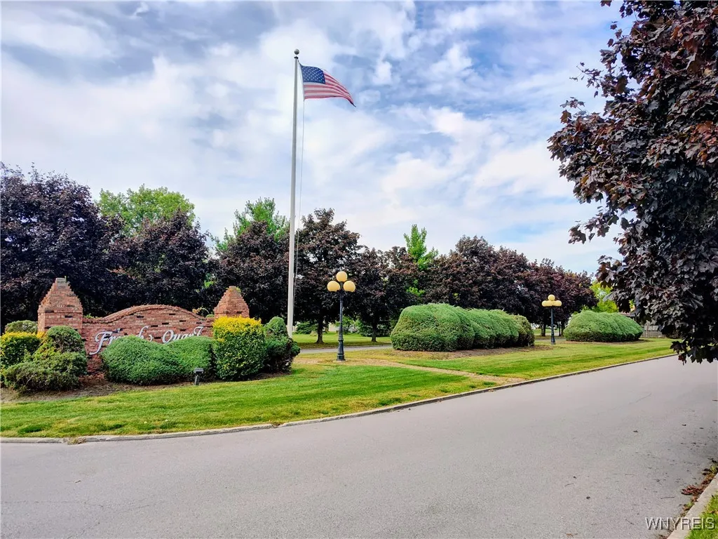 6 Marseille Avenue, West Seneca, New York 14224, West Seneca, New York 14224, 2 Bedrooms Bedrooms, 6 Rooms Rooms,2 BathroomsBathrooms,Residential,Closed,6 Marseille Avenue, West Seneca, New York 14224,0,B1640879