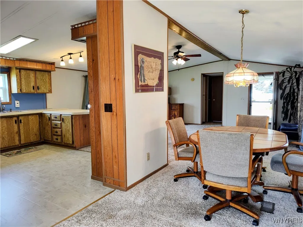 6 Marseille Avenue, West Seneca, New York 14224, West Seneca, New York 14224, 2 Bedrooms Bedrooms, 6 Rooms Rooms,2 BathroomsBathrooms,Residential,Closed,6 Marseille Avenue, West Seneca, New York 14224,0,B1640879