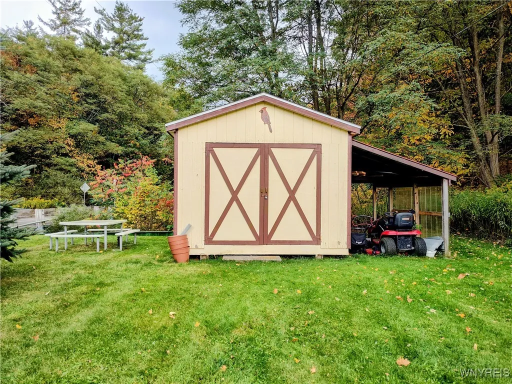 9063 Farnsworth Road, Cuba, New York 14727, Cuba, New York 14727, 1 Bedroom Bedrooms, 5 Rooms Rooms,1 BathroomBathrooms,Residential,For Sale,9063 Farnsworth Road, Cuba, New York 14727,0,B1640606