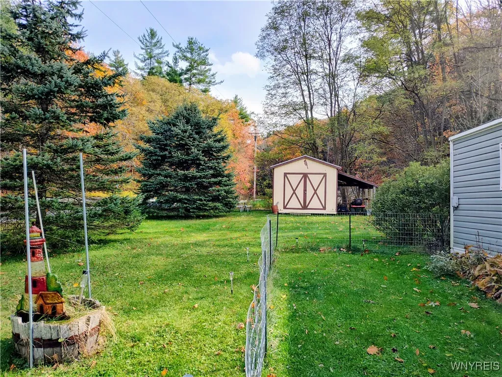 9063 Farnsworth Road, Cuba, New York 14727, Cuba, New York 14727, 1 Bedroom Bedrooms, 5 Rooms Rooms,1 BathroomBathrooms,Residential,For Sale,9063 Farnsworth Road, Cuba, New York 14727,0,B1640606