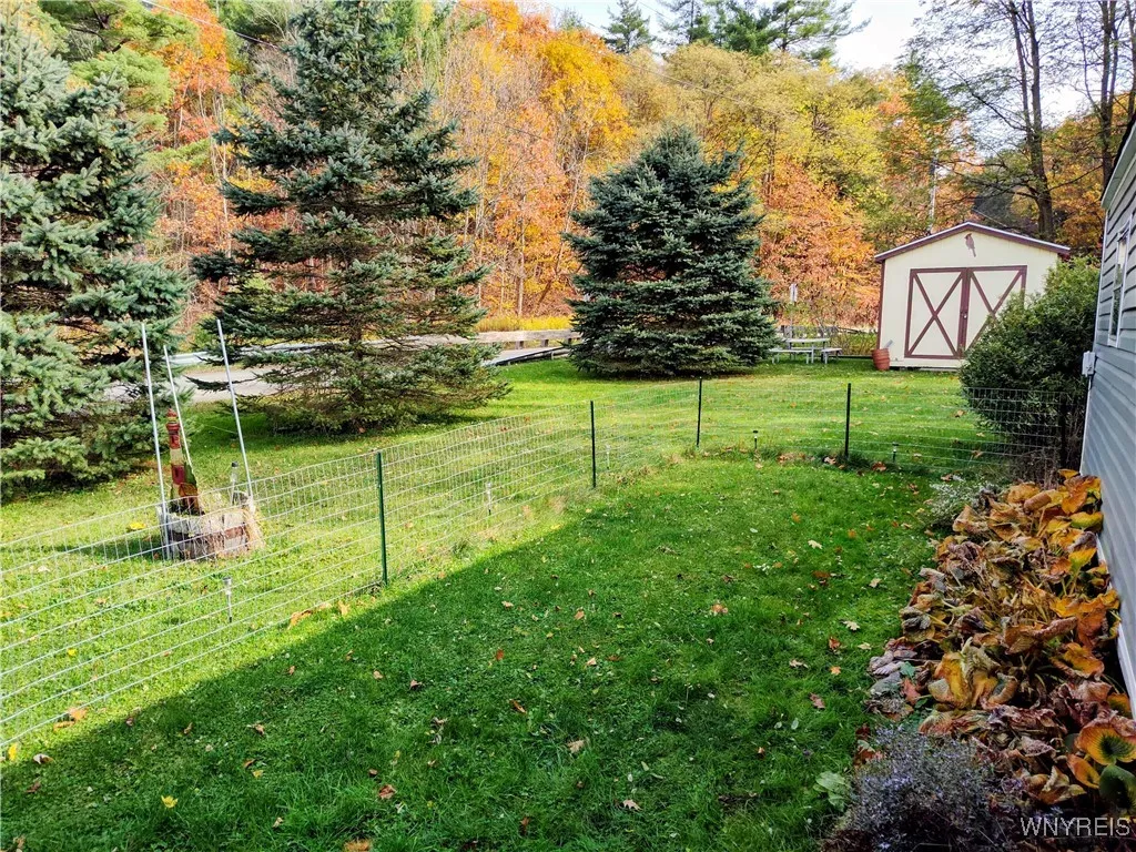 9063 Farnsworth Road, Cuba, New York 14727, Cuba, New York 14727, 1 Bedroom Bedrooms, 5 Rooms Rooms,1 BathroomBathrooms,Residential,For Sale,9063 Farnsworth Road, Cuba, New York 14727,0,B1640606