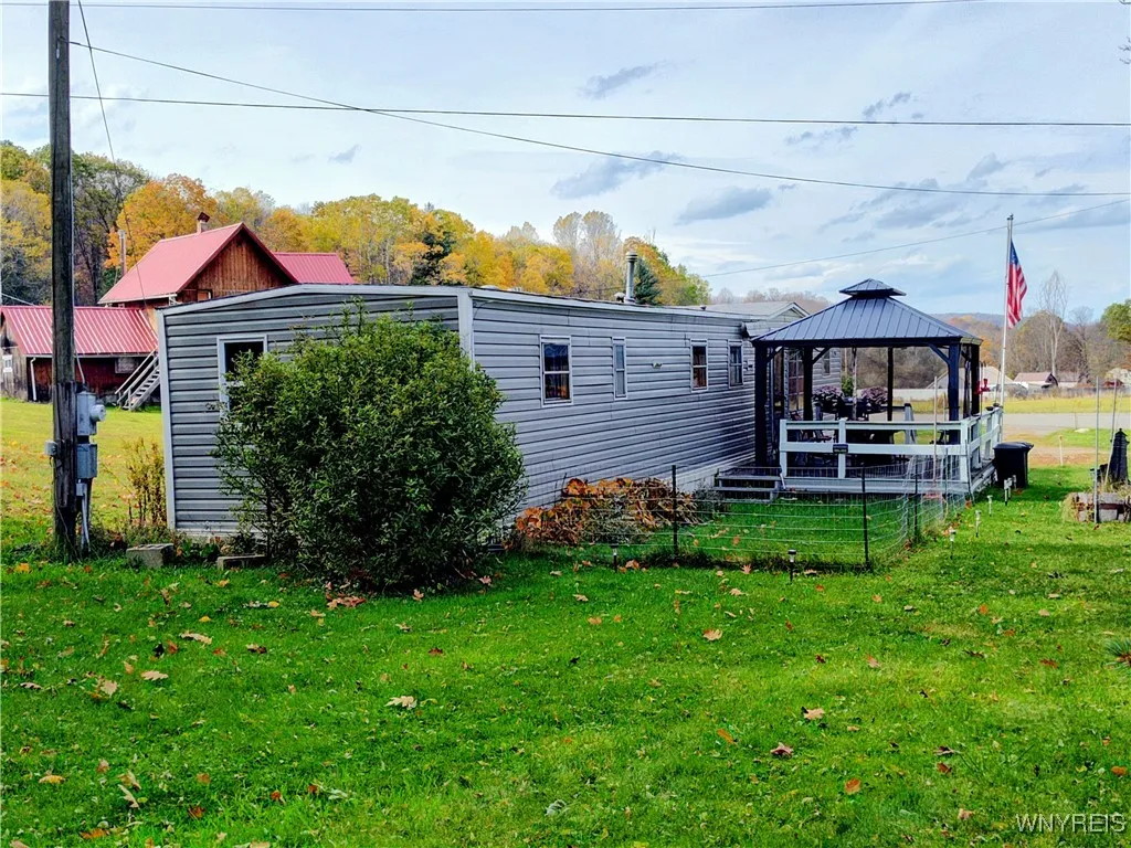 9063 Farnsworth Road, Cuba, New York 14727, Cuba, New York 14727, 1 Bedroom Bedrooms, 5 Rooms Rooms,1 BathroomBathrooms,Residential,For Sale,9063 Farnsworth Road, Cuba, New York 14727,0,B1640606