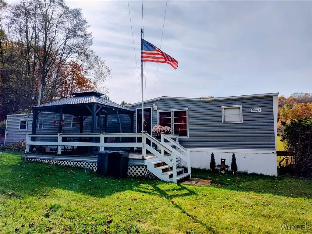 9063 Farnsworth Road, Cuba, New York 14727, Cuba, New York 14727, 1 Bedroom Bedrooms, 5 Rooms Rooms,1 BathroomBathrooms,Residential,For Sale,9063 Farnsworth Road, Cuba, New York 14727,0,B1640606