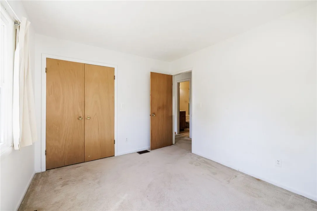 5780 Mountain Ash Drive, Farmington, New York 1442, Farmington, New York 14425, 3 Bedrooms Bedrooms, 5 Rooms Rooms,1 BathroomBathrooms,Residential,Closed,5780 Mountain Ash Drive, Farmington, New York 1442,0,R1640735