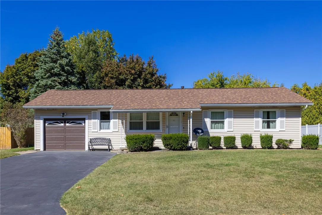 5780 Mountain Ash Drive, Farmington, New York 1442, Farmington, New York 14425, 3 Bedrooms Bedrooms, 5 Rooms Rooms,1 BathroomBathrooms,Residential,Closed,5780 Mountain Ash Drive, Farmington, New York 1442,0,R1640735