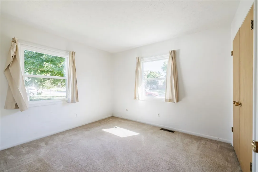 5780 Mountain Ash Drive, Farmington, New York 1442, Farmington, New York 14425, 3 Bedrooms Bedrooms, 5 Rooms Rooms,1 BathroomBathrooms,Residential,Closed,5780 Mountain Ash Drive, Farmington, New York 1442,0,R1640735