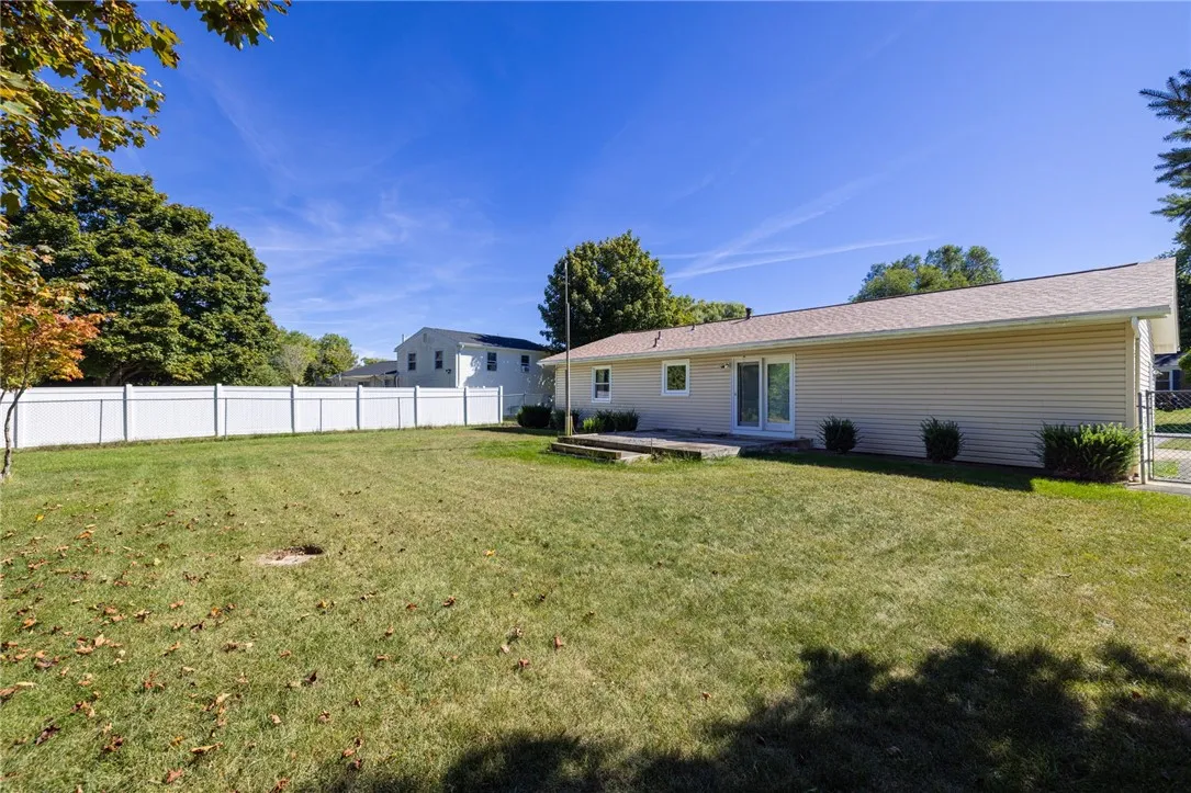 5780 Mountain Ash Drive, Farmington, New York 1442, Farmington, New York 14425, 3 Bedrooms Bedrooms, 5 Rooms Rooms,1 BathroomBathrooms,Residential,Closed,5780 Mountain Ash Drive, Farmington, New York 1442,0,R1640735