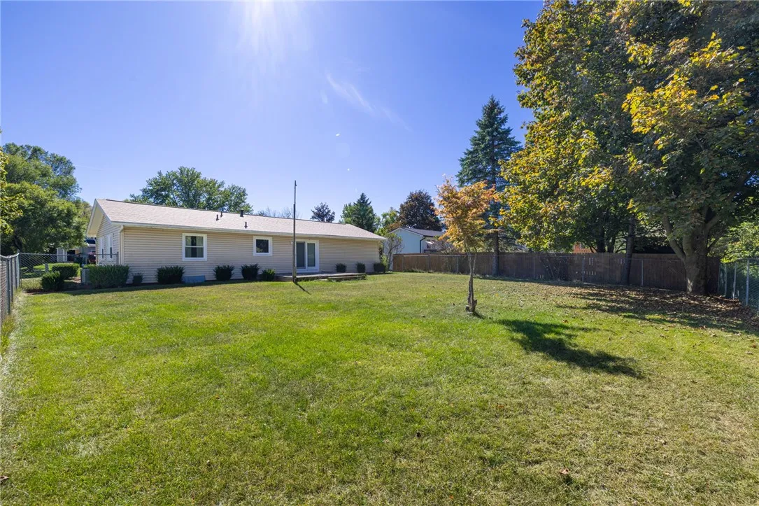 5780 Mountain Ash Drive, Farmington, New York 1442, Farmington, New York 14425, 3 Bedrooms Bedrooms, 5 Rooms Rooms,1 BathroomBathrooms,Residential,Closed,5780 Mountain Ash Drive, Farmington, New York 1442,0,R1640735