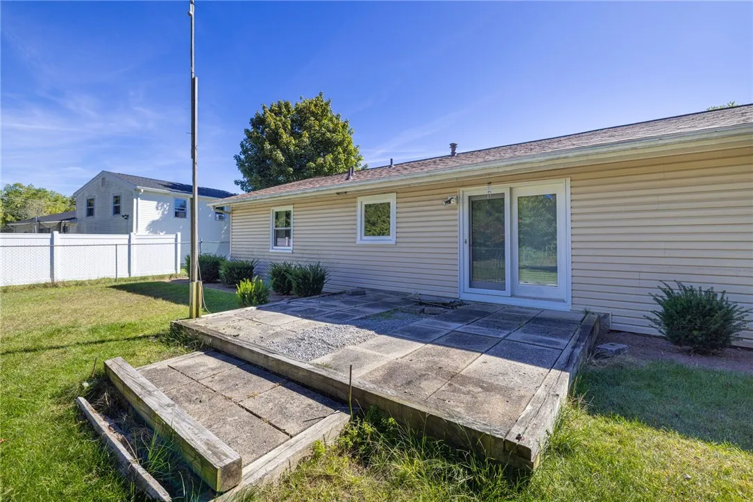 5780 Mountain Ash Drive, Farmington, New York 1442, Farmington, New York 14425, 3 Bedrooms Bedrooms, 5 Rooms Rooms,1 BathroomBathrooms,Residential,Closed,5780 Mountain Ash Drive, Farmington, New York 1442,0,R1640735