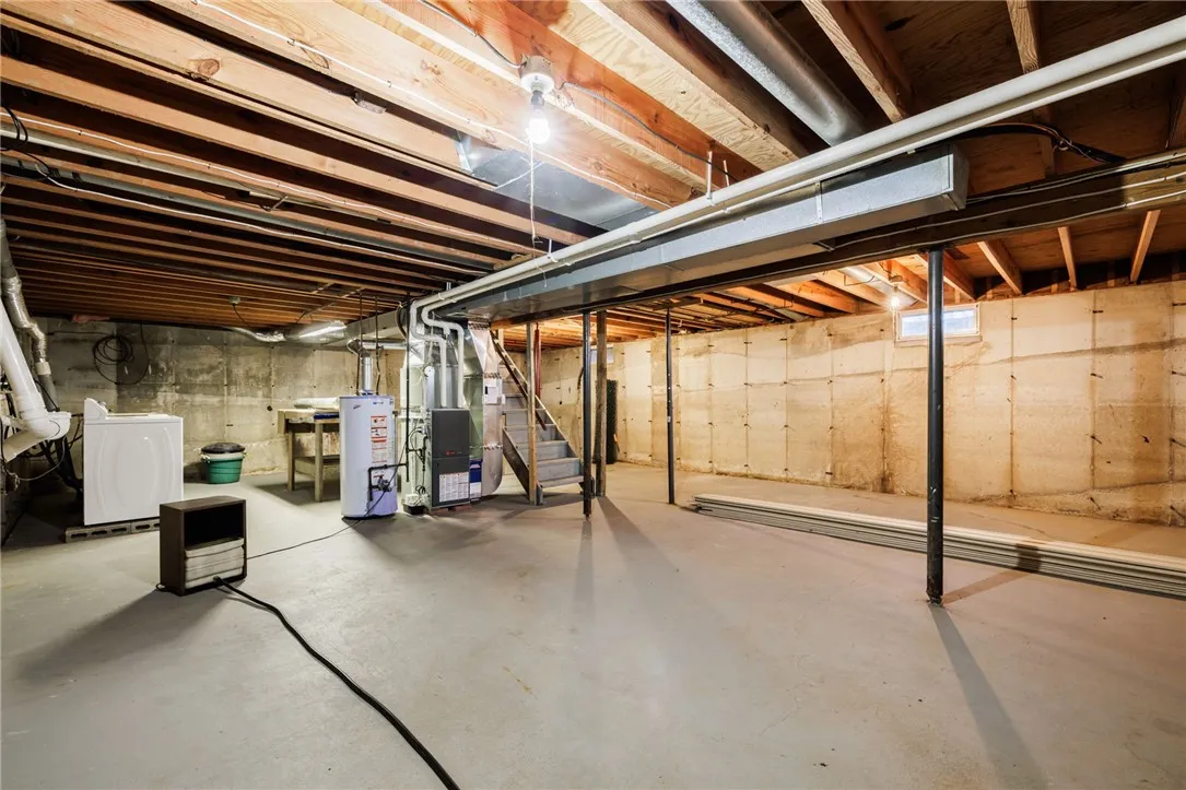 5780 Mountain Ash Drive, Farmington, New York 1442, Farmington, New York 14425, 3 Bedrooms Bedrooms, 5 Rooms Rooms,1 BathroomBathrooms,Residential,Closed,5780 Mountain Ash Drive, Farmington, New York 1442,0,R1640735