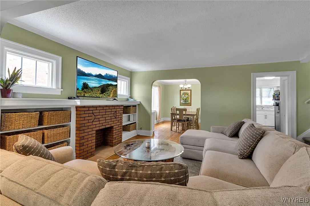 197 Tremont Avenue, Tonawanda, New York 14217, Tonawanda, New York 14217, 3 Bedrooms Bedrooms, 6 Rooms Rooms,1 BathroomBathrooms,Residential,For Sale,197 Tremont Avenue, Tonawanda, New York 14217,0,B1641213