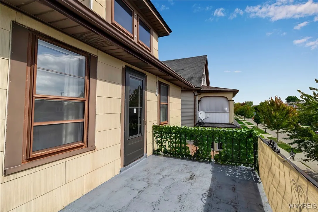 197 Tremont Avenue, Tonawanda, New York 14217, Tonawanda, New York 14217, 3 Bedrooms Bedrooms, 6 Rooms Rooms,1 BathroomBathrooms,Residential,For Sale,197 Tremont Avenue, Tonawanda, New York 14217,0,B1641213