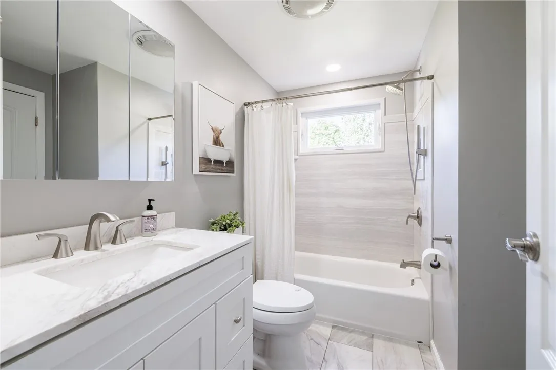 87 Highview Drive, Ogden, New York 14559, Ogden, New York 14559, 3 Bedrooms Bedrooms, 6 Rooms Rooms,1 BathroomBathrooms,Residential,Closed,87 Highview Drive, Ogden, New York 14559,0,R1641273