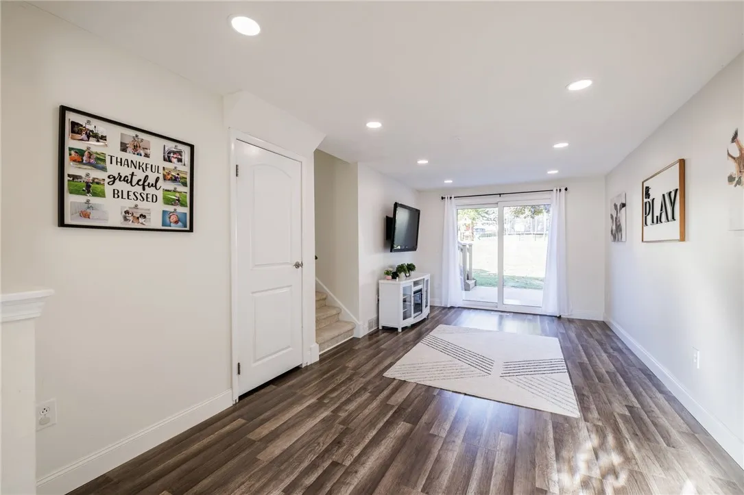 87 Highview Drive, Ogden, New York 14559, Ogden, New York 14559, 3 Bedrooms Bedrooms, 6 Rooms Rooms,1 BathroomBathrooms,Residential,Closed,87 Highview Drive, Ogden, New York 14559,0,R1641273