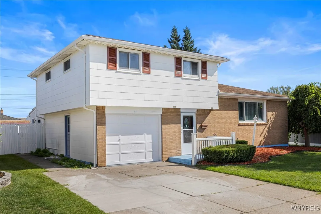 82 Ellsworth Drive, Cheektowaga, New York 14225, Cheektowaga, New York 14225, 3 Bedrooms Bedrooms, 7 Rooms Rooms,2 BathroomsBathrooms,Residential,Closed,82 Ellsworth Drive, Cheektowaga, New York 14225,0,B1641200