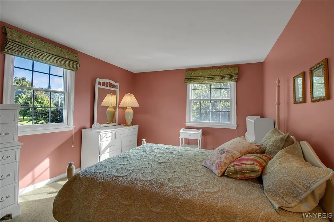 5240 Willowbrook Drive West, Clarence, New York 14, Clarence, New York 14031, 4 Bedrooms Bedrooms, 8 Rooms Rooms,3 BathroomsBathrooms,Residential,For Sale,5240 Willowbrook Drive West, Clarence, New York 14,0,B1641168