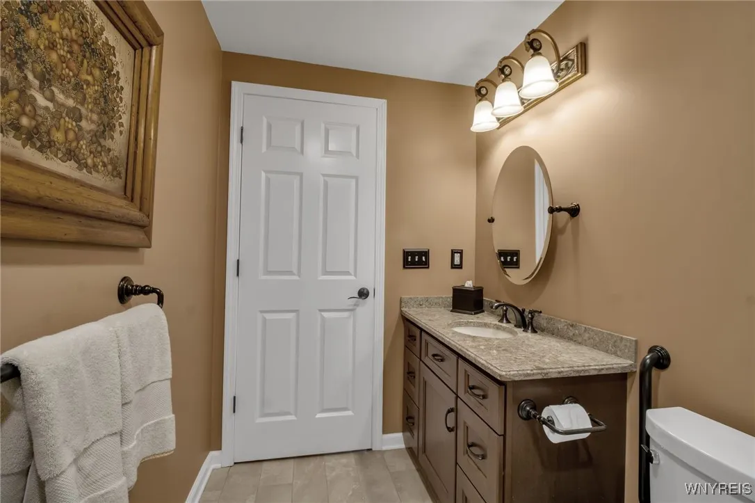 5240 Willowbrook Drive West, Clarence, New York 14, Clarence, New York 14031, 4 Bedrooms Bedrooms, 8 Rooms Rooms,3 BathroomsBathrooms,Residential,For Sale,5240 Willowbrook Drive West, Clarence, New York 14,0,B1641168