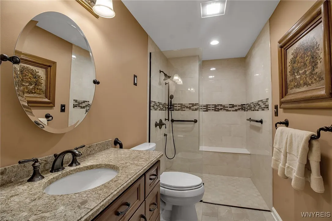 5240 Willowbrook Drive West, Clarence, New York 14, Clarence, New York 14031, 4 Bedrooms Bedrooms, 8 Rooms Rooms,3 BathroomsBathrooms,Residential,For Sale,5240 Willowbrook Drive West, Clarence, New York 14,0,B1641168