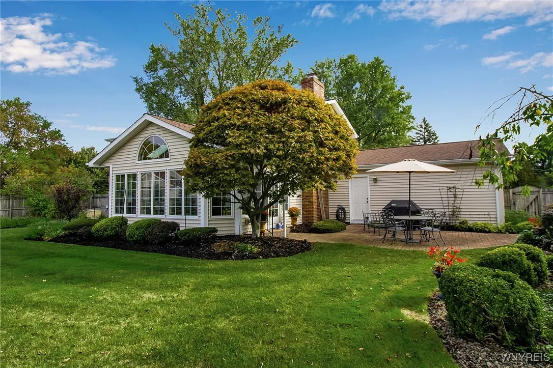 5240 Willowbrook Drive West, Clarence, New York 14, Clarence, New York 14031, 4 Bedrooms Bedrooms, 8 Rooms Rooms,3 BathroomsBathrooms,Residential,For Sale,5240 Willowbrook Drive West, Clarence, New York 14,0,B1641168