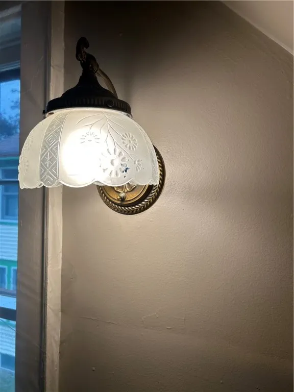 48 Union Street, Oneonta, New York 13820, Oneonta, New York 13820, 3 Bedrooms Bedrooms, 10 Rooms Rooms,1 BathroomBathrooms,Residential,Closed,48 Union Street, Oneonta, New York 13820,0,R1641112