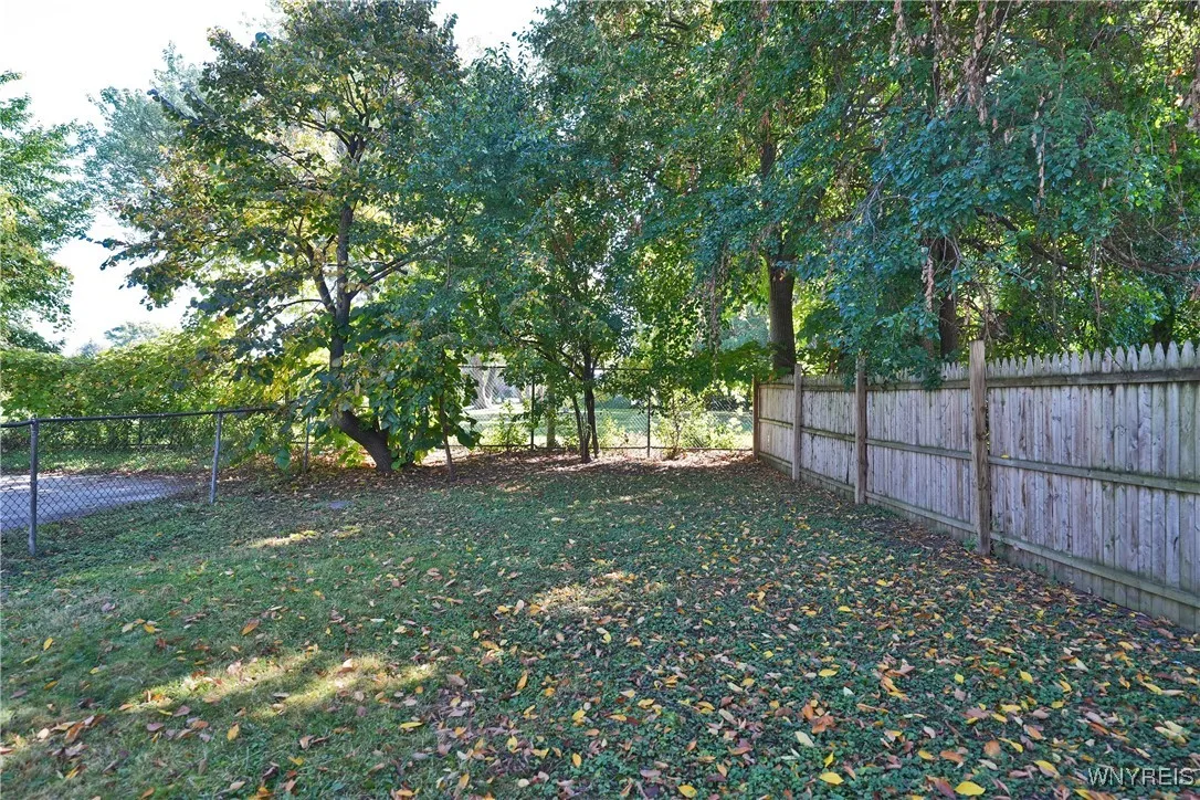 29 Allegany Street, Buffalo, New York 14220, Buffalo, New York 14220, 4 Bedrooms Bedrooms, 8 Rooms Rooms,1 BathroomBathrooms,Residential,For Sale,29 Allegany Street, Buffalo, New York 14220,0,B1640926