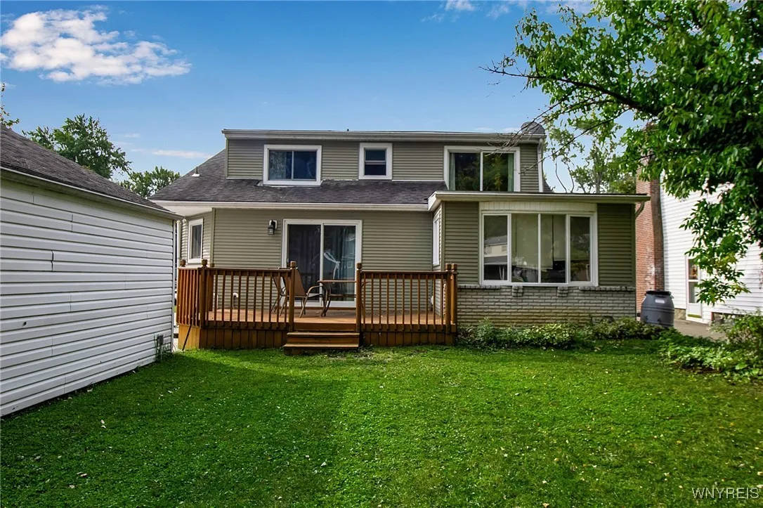 82 Raymond Street, Hamburg, New York 14075, Hamburg, New York 14075, 4 Bedrooms Bedrooms, 6 Rooms Rooms,2 BathroomsBathrooms,Residential,For Sale,82 Raymond Street, Hamburg, New York 14075,0,B1641361
