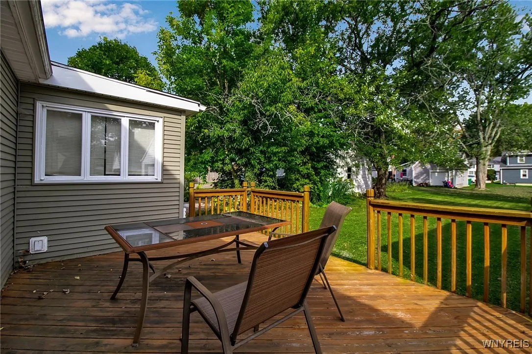 82 Raymond Street, Hamburg, New York 14075, Hamburg, New York 14075, 4 Bedrooms Bedrooms, 6 Rooms Rooms,2 BathroomsBathrooms,Residential,For Sale,82 Raymond Street, Hamburg, New York 14075,0,B1641361
