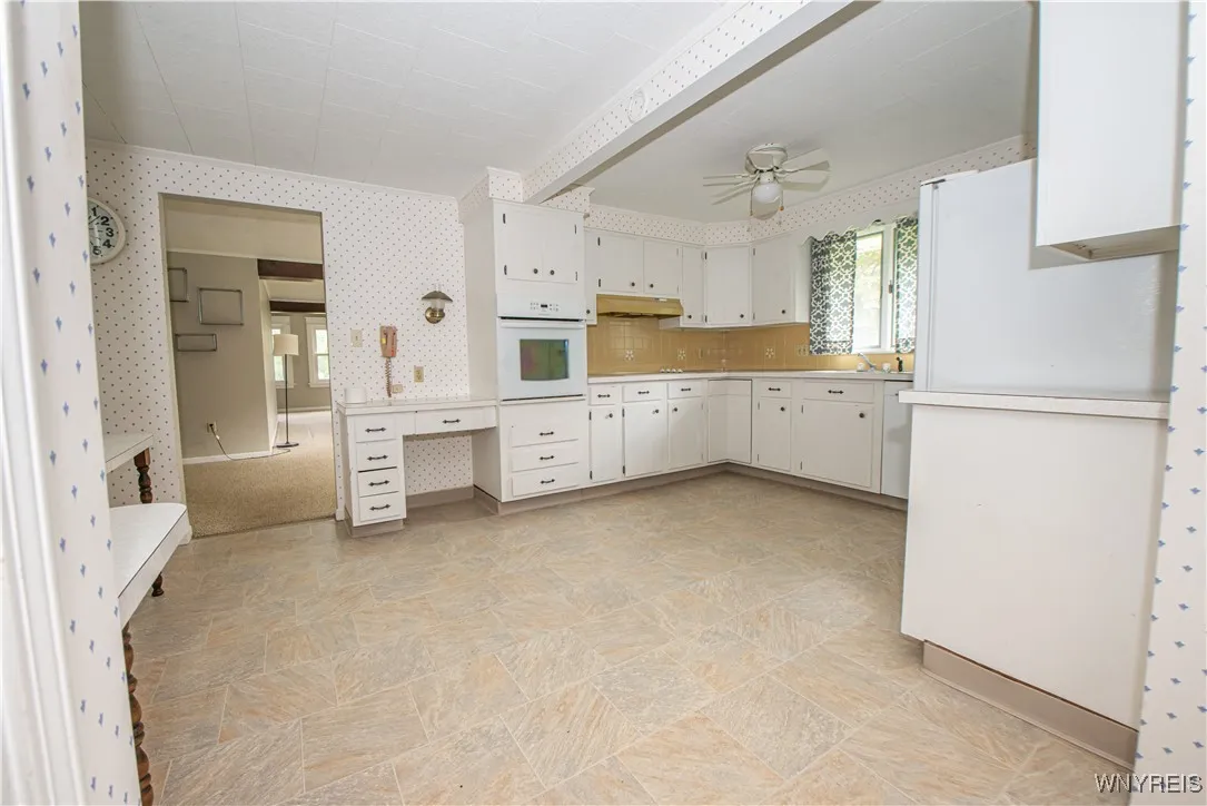 5547 Seneca Street, West Seneca, New York 14224, West Seneca, New York 14224, 3 Bedrooms Bedrooms, 8 Rooms Rooms,1 BathroomBathrooms,Residential,Closed,5547 Seneca Street, West Seneca, New York 14224,0,B1641033